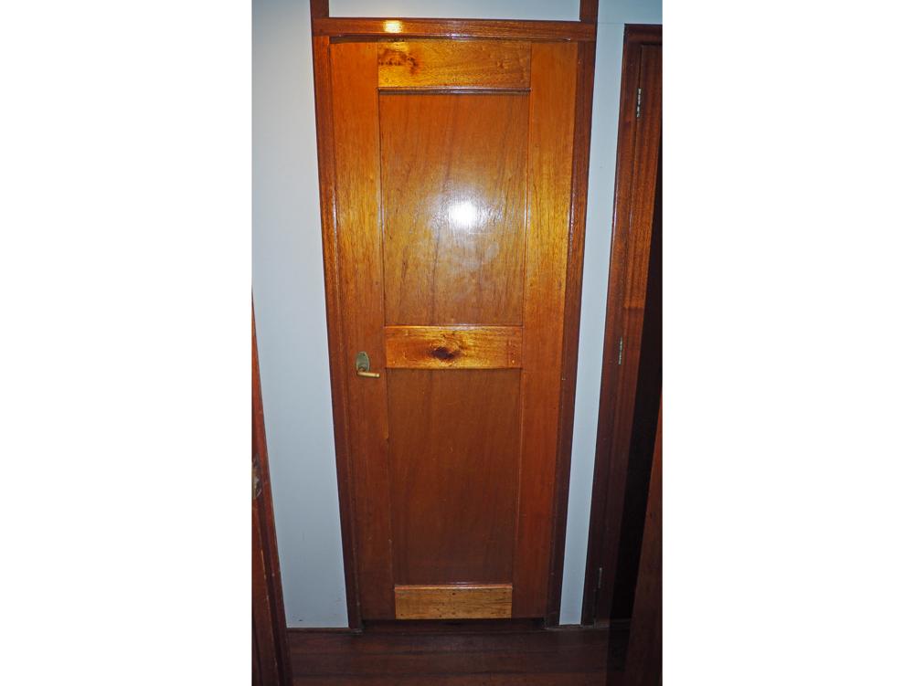 Cabin en avant, H&eacute;bergements